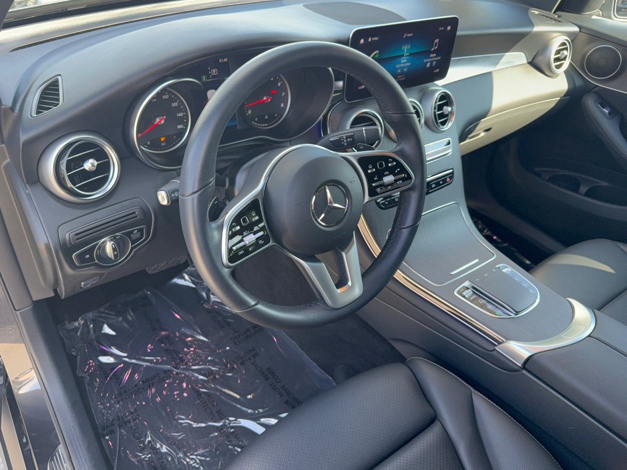 Certified 2022 Mercedes-Benz GLC 300 4MATIC image 4