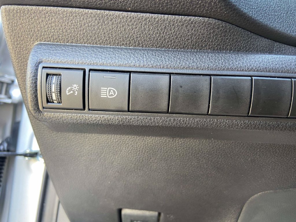 Used 2025 Toyota Corolla LE w/ Convenience Package FWD image 26