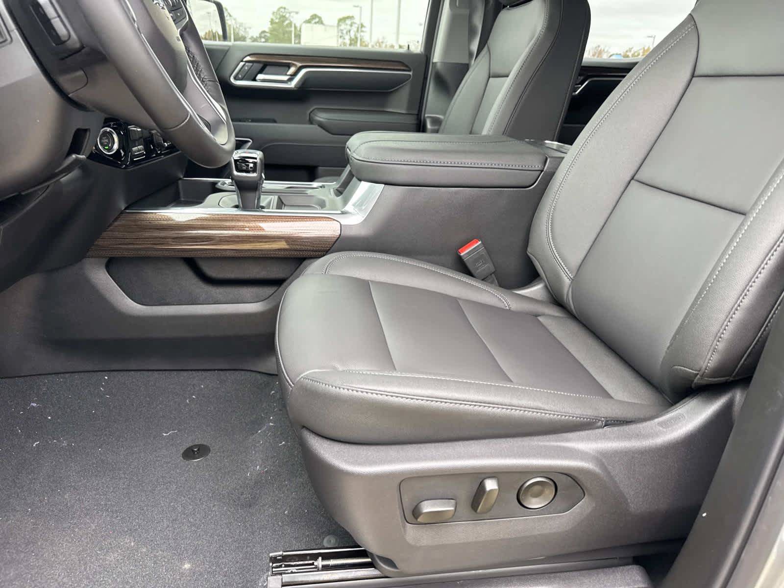 New 2026 Chevrolet Silverado 1500 RST AWD/4WD image 11