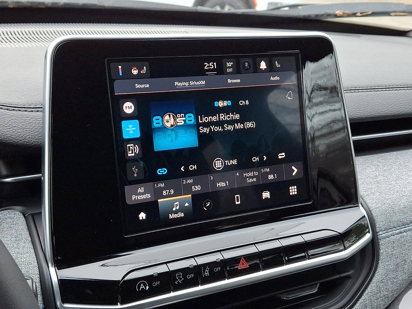 New 2026 Jeep Compass Latitude image 10