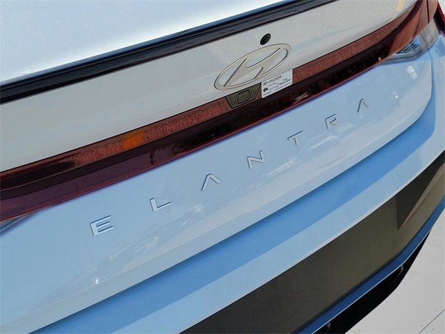 Used 2025 Hyundai Elantra Sport image 6