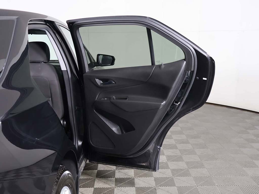 Used 2023 Chevrolet Equinox LT image 18