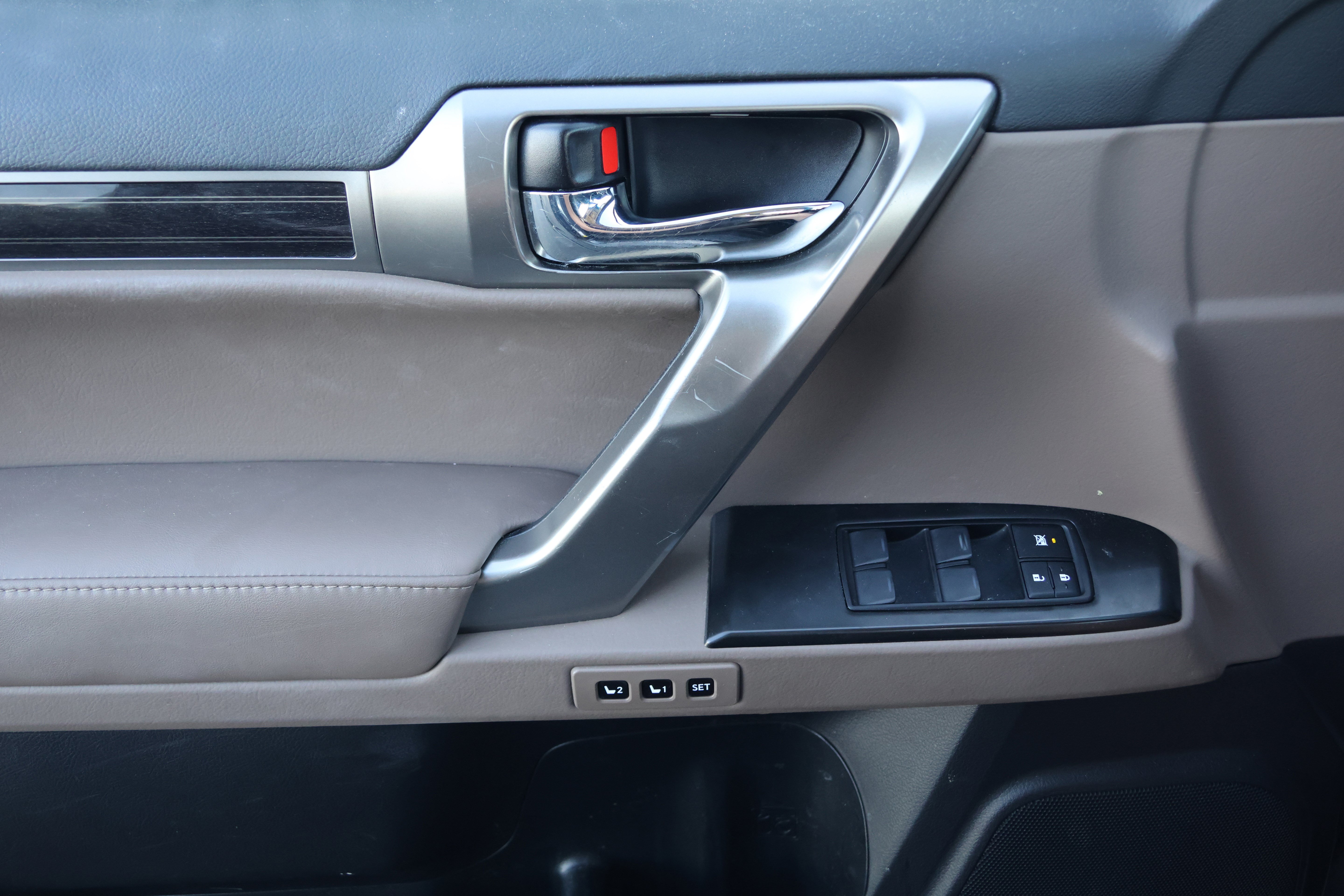 Certified 2023 Lexus GX 460 Premium w/ Premium Package AWD/4WD image 12