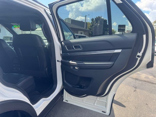Used 2016 Ford Explorer Sport w/ Equipment Group 401A AWD/4WD image 19