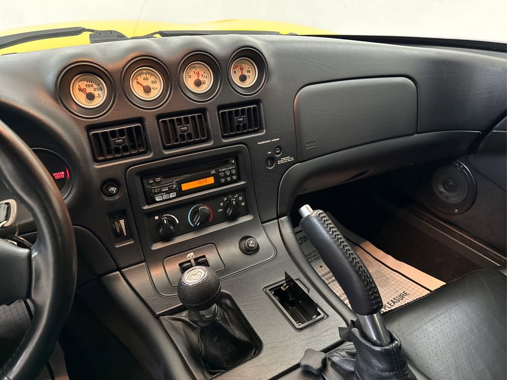 Used 2002 Dodge Viper RT/10 image 33