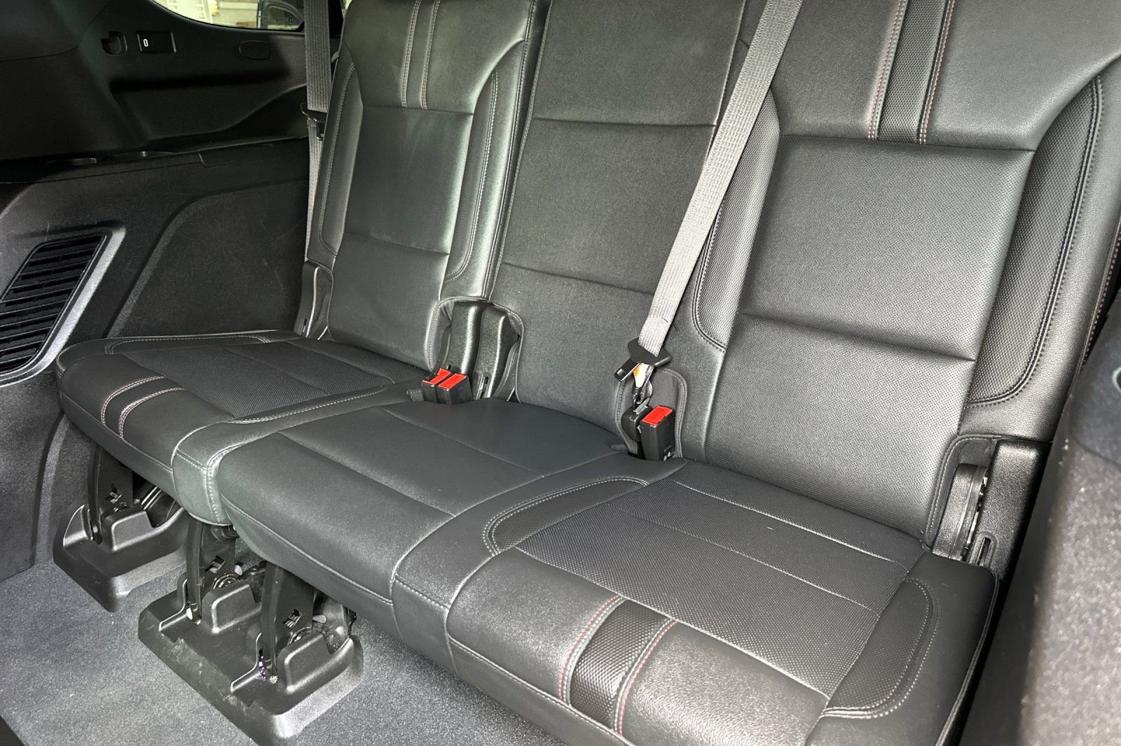 Used 2021 Chevrolet Tahoe RST w/ Luxury Package image 19