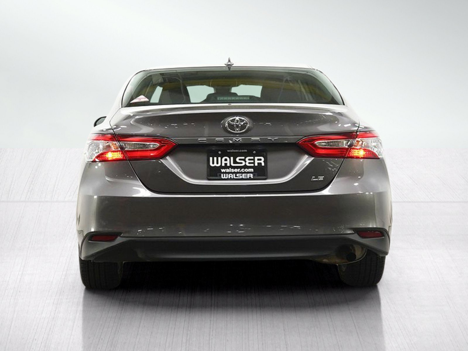 Used 2019 Toyota Camry LE FWD image 4