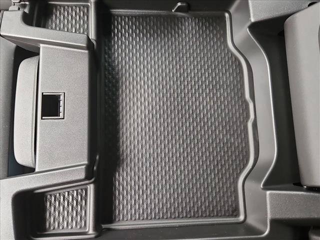 New 2026 RAM 3500 Big Horn AWD/4WD image 12