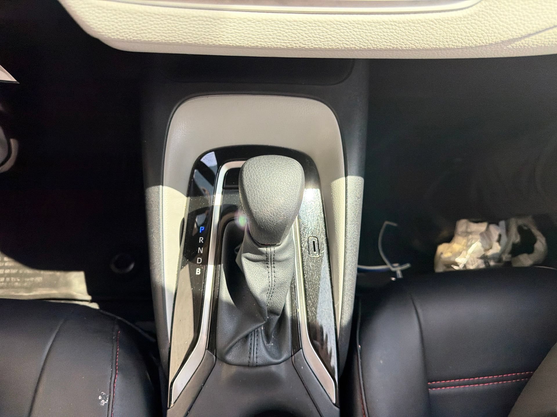 Used 2025 Toyota Corolla LE FWD image 23