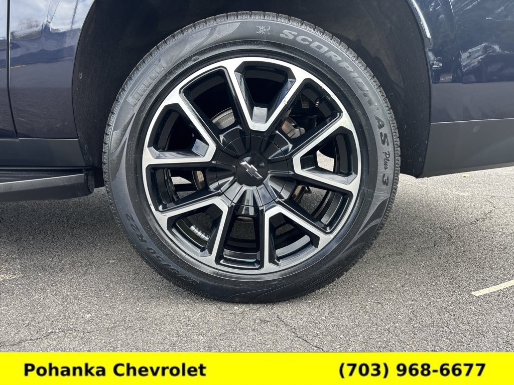 Used 2021 Chevrolet Suburban RST w/ Luxury Package AWD/4WD image 31