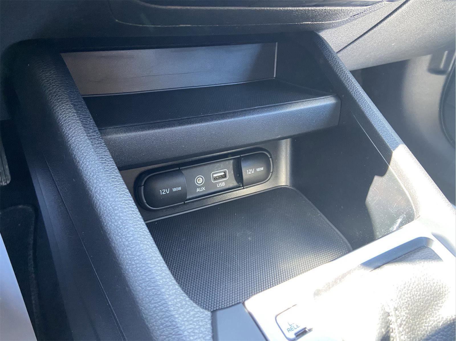 Used 2020 Kia Forte LXS FWD image 26