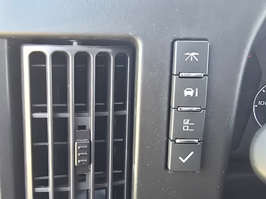 Used 2023 Chevrolet Express 3500 LT w/ LT Preferred Equipment Group RWD image 25