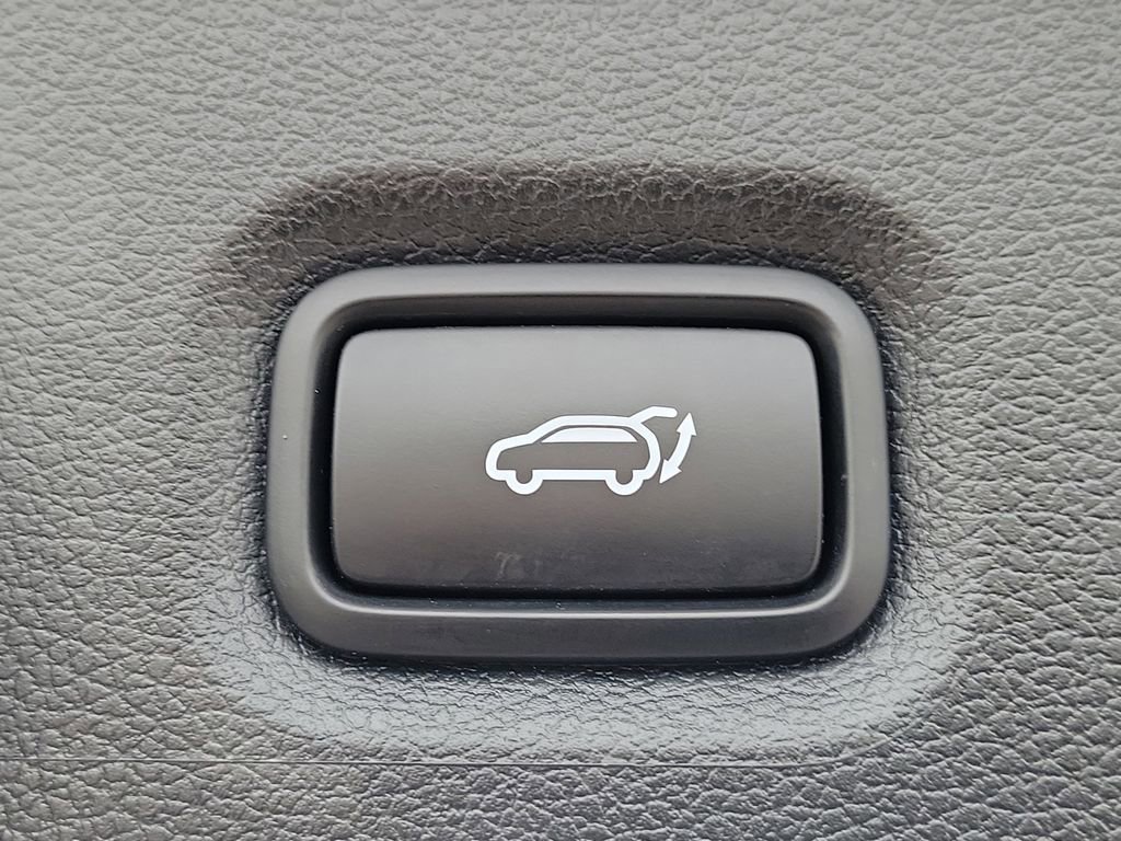 Used 2023 Hyundai Santa Fe SEL image 11
