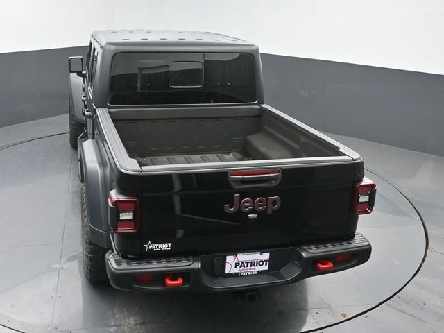 Used 2024 Jeep Gladiator Rubicon w/ Technology Group AWD/4WD image 33