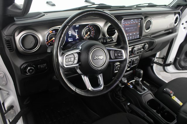 Used 2020 Jeep Wrangler Unlimited Sahara image 8