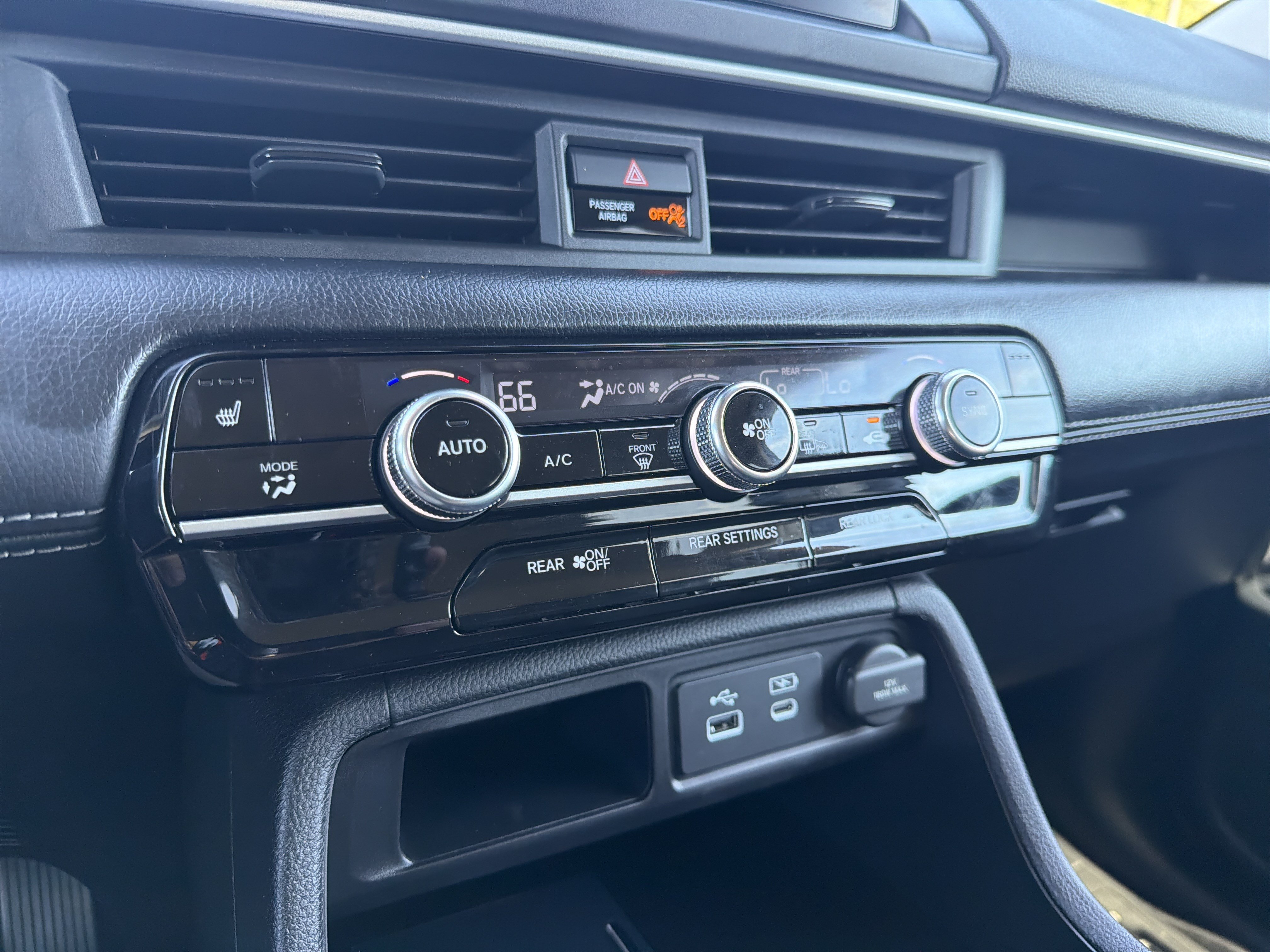 Used 2025 Honda Pilot EX-L image 7