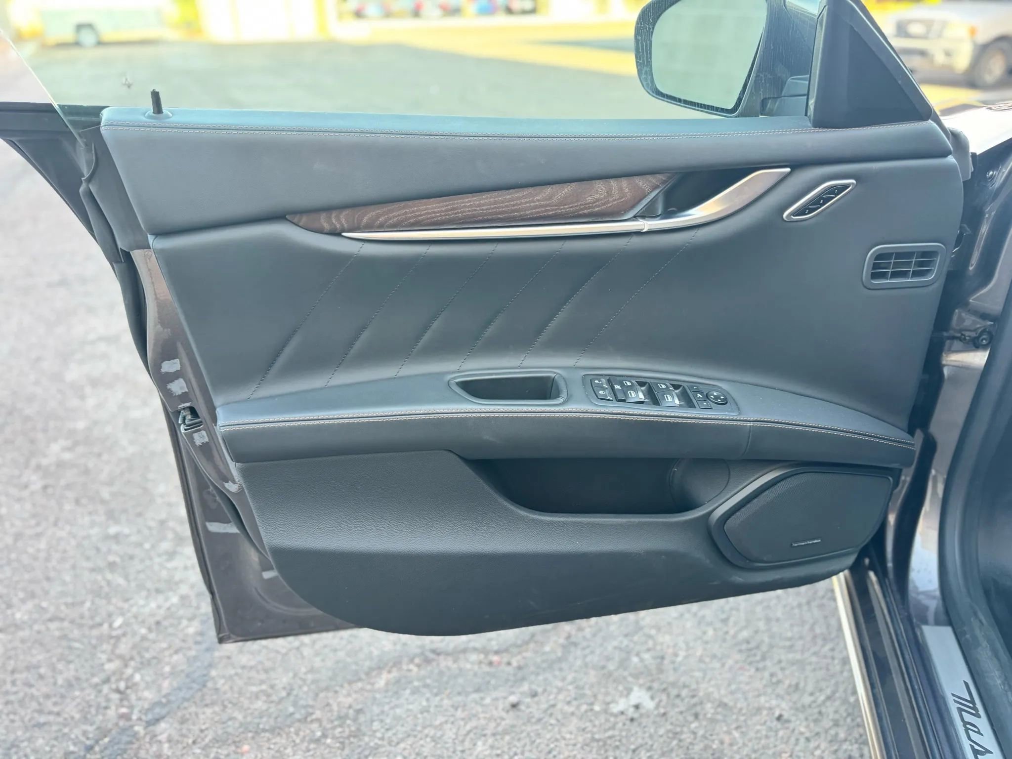 Used 2022 Maserati Ghibli Modena Q4 image 11