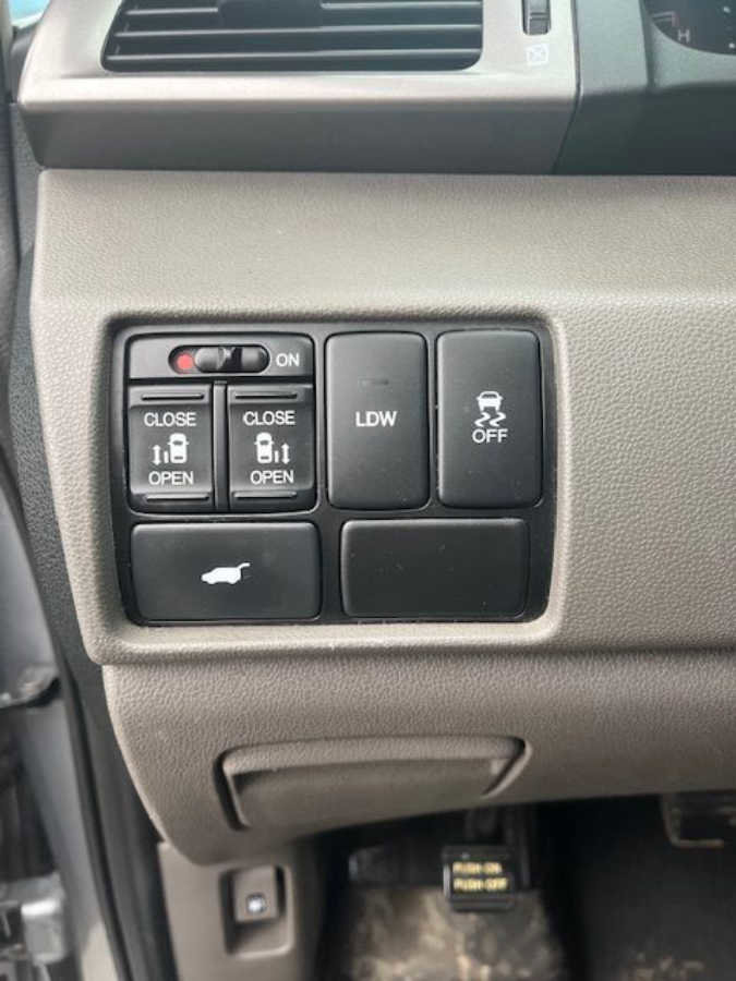 Used 2017 Honda Odyssey EX-L image 6