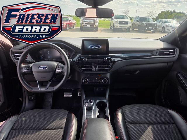 Used 2023 Ford Escape ST-Line FWD image 18