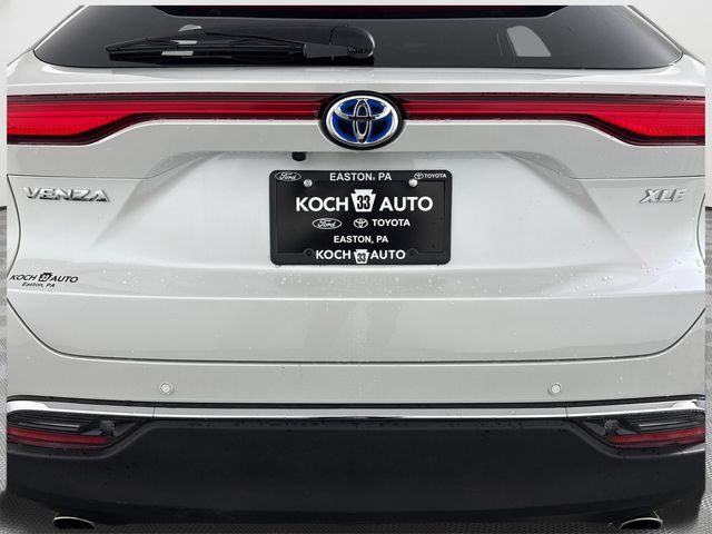 Used 2023 Toyota Venza XLE AWD/4WD image 18