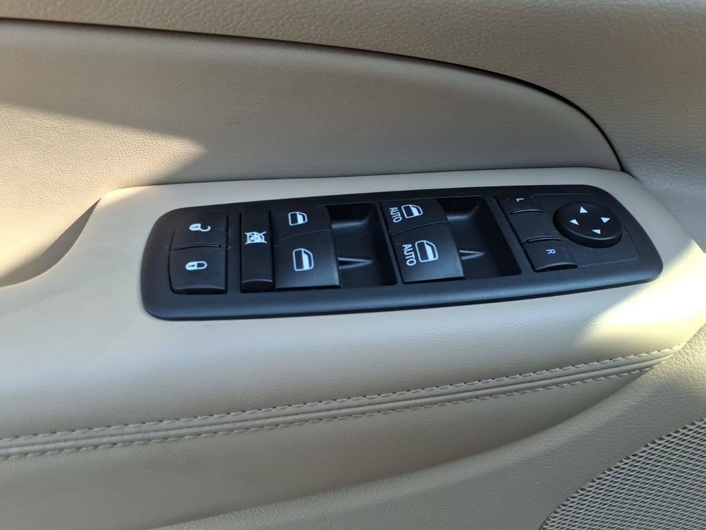 Used 2021 Jeep Grand Cherokee Limited AWD/4WD image 33