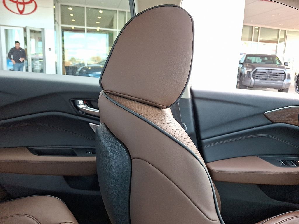 Used 2023 Acura TLX SH-AWD w/ Advance Package image 13