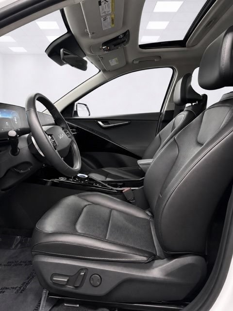 Used 2023 Kia Niro Wave w/ Wave Preserve Package FWD image 14
