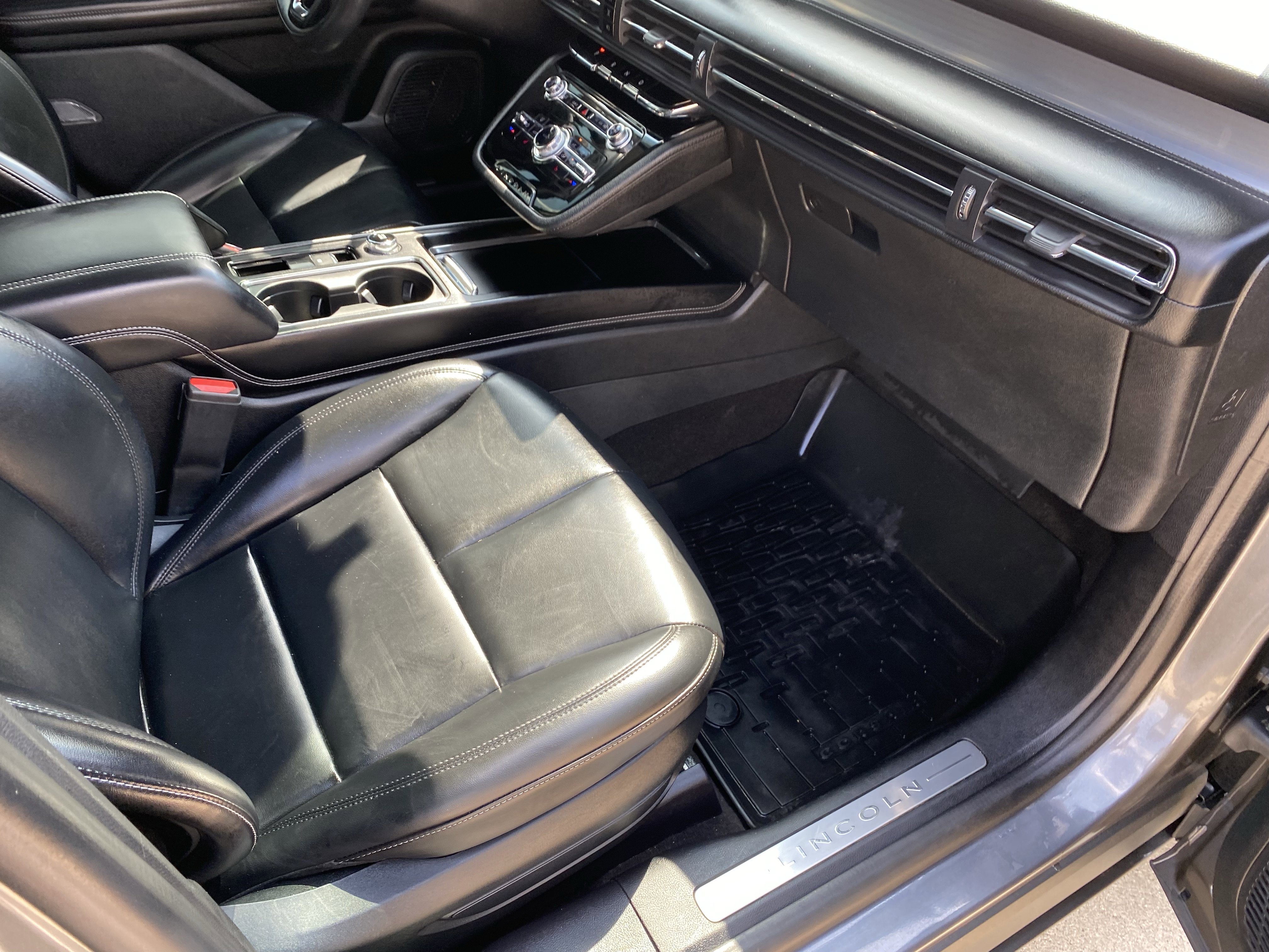 Used 2021 Lincoln Corsair FWD w/ Convenience Package image 7
