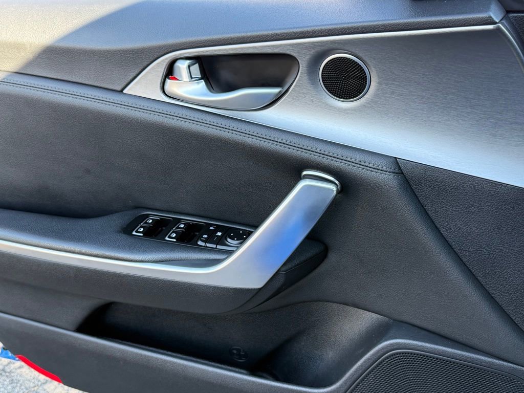 Used 2018 Kia Stinger GT image 31