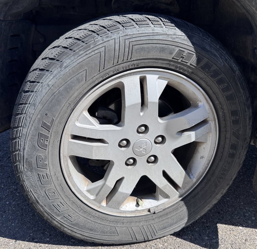 Used 2004 Mitsubishi Endeavor LS AWD/4WD image 54