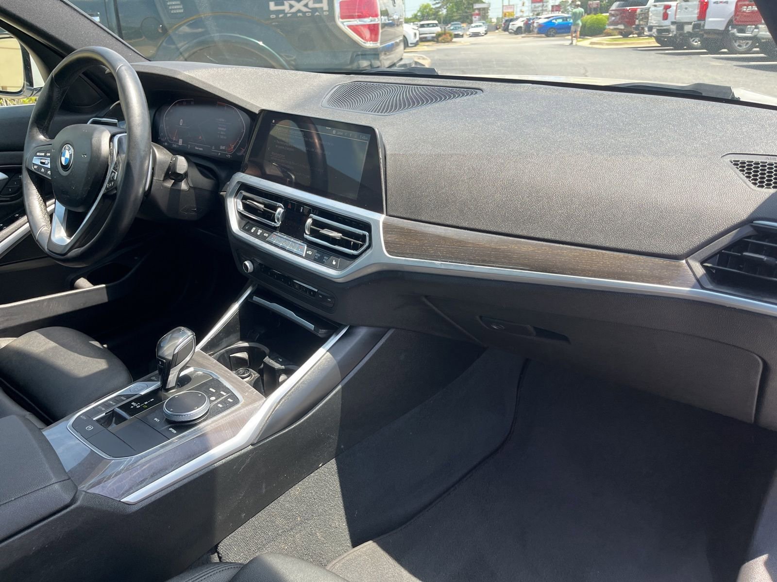 Used 2020 BMW 330i Sedan w/ Convenience Package RWD image 21