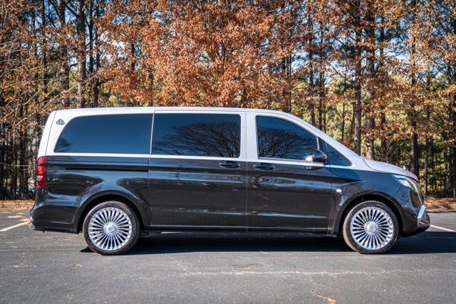 Used 2017 Mercedes-Benz Metris Passenger image 7