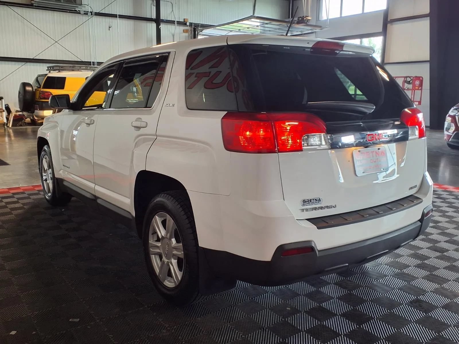 Used 2015 GMC Terrain SLE AWD/4WD image 5