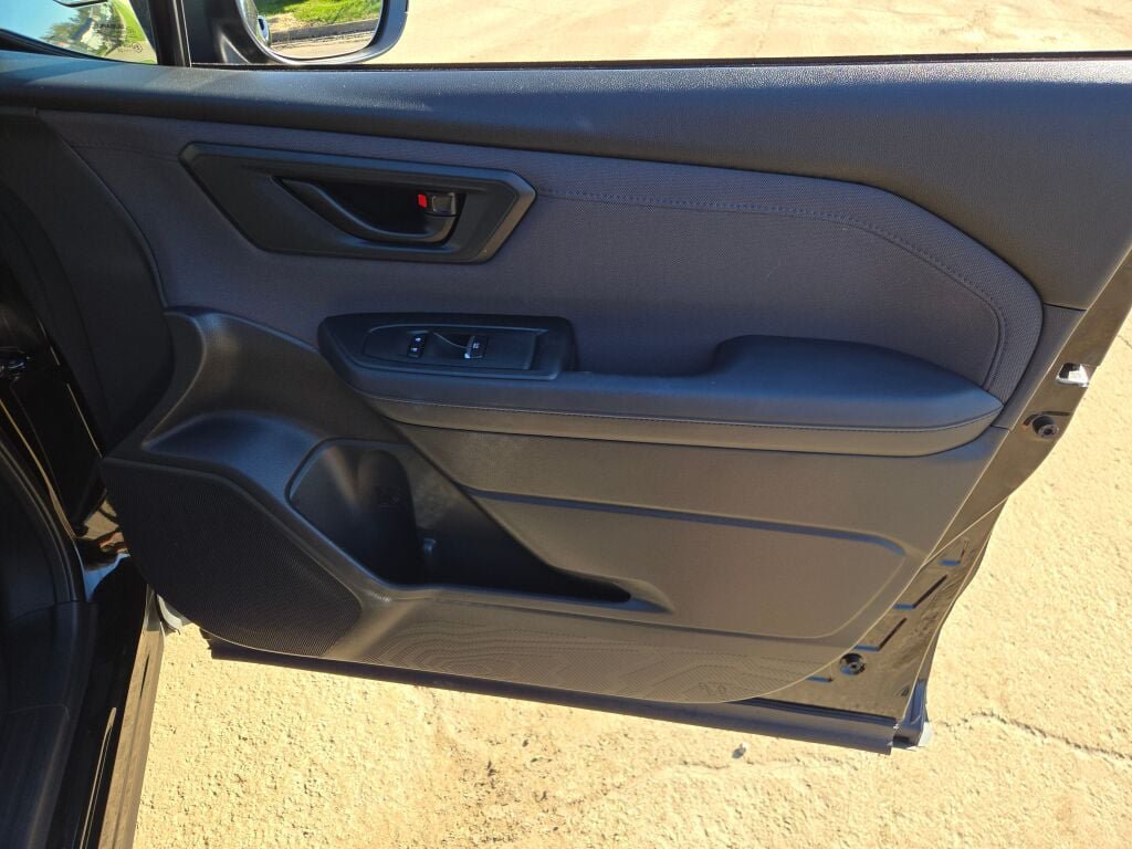 Certified 2025 Subaru Forester Premium AWD/4WD image 5