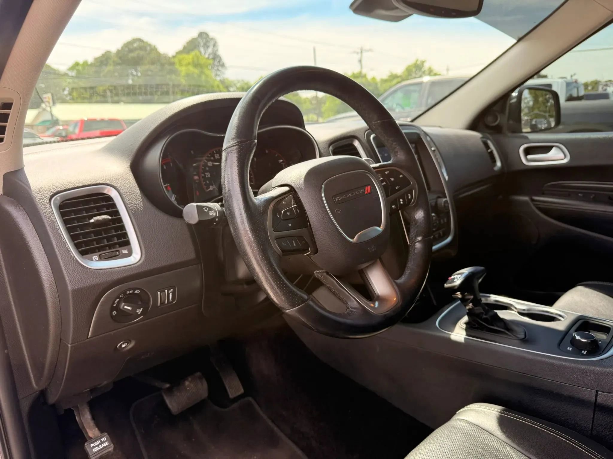 Used 2018 Dodge Durango Citadel w/ Technology Group AWD/4WD image 11