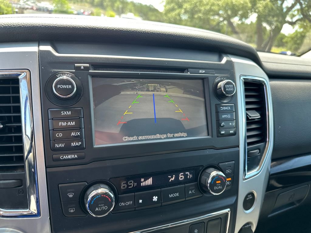 Used 2017 Nissan Titan SV AWD/4WD image 29