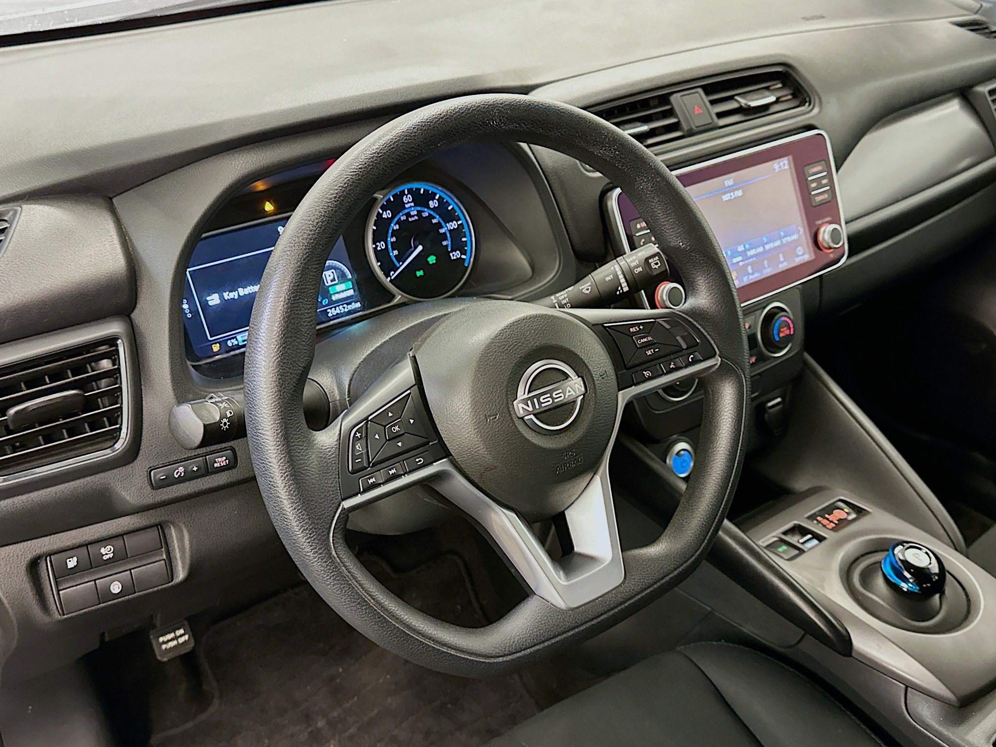 Used 2024 Nissan Leaf S FWD image 18
