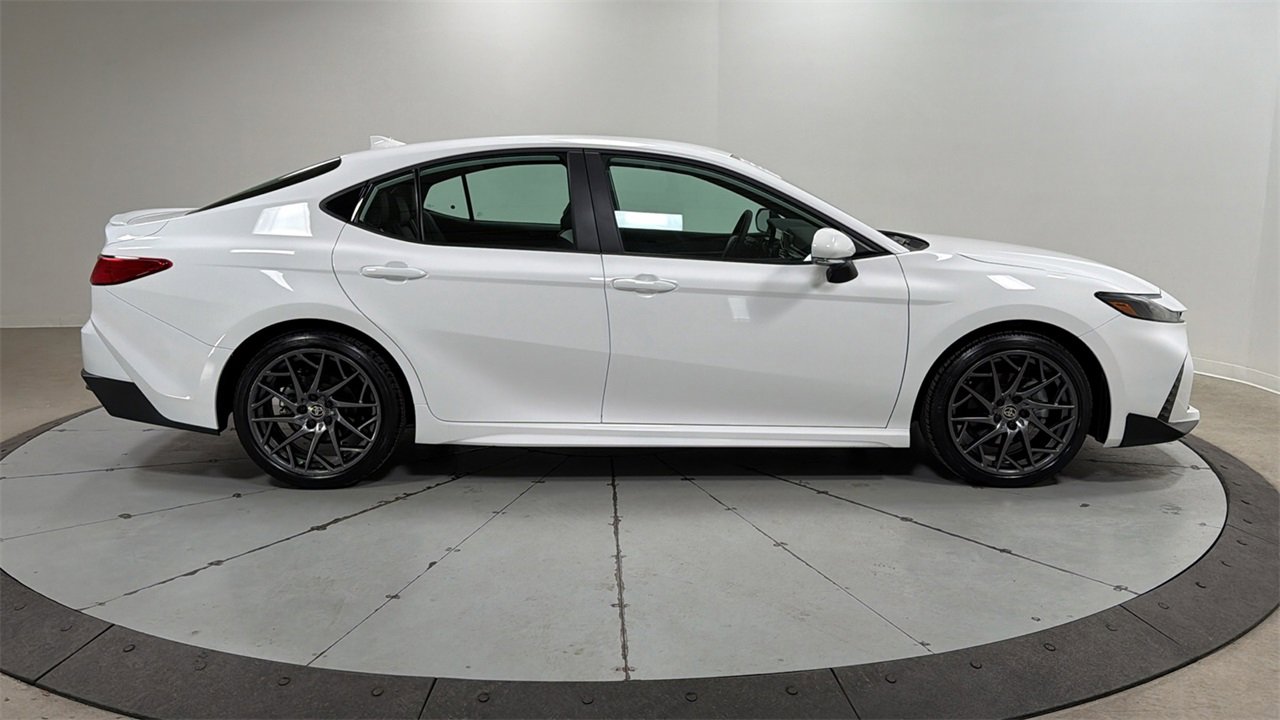 Certified 2025 Toyota Camry SE image 6