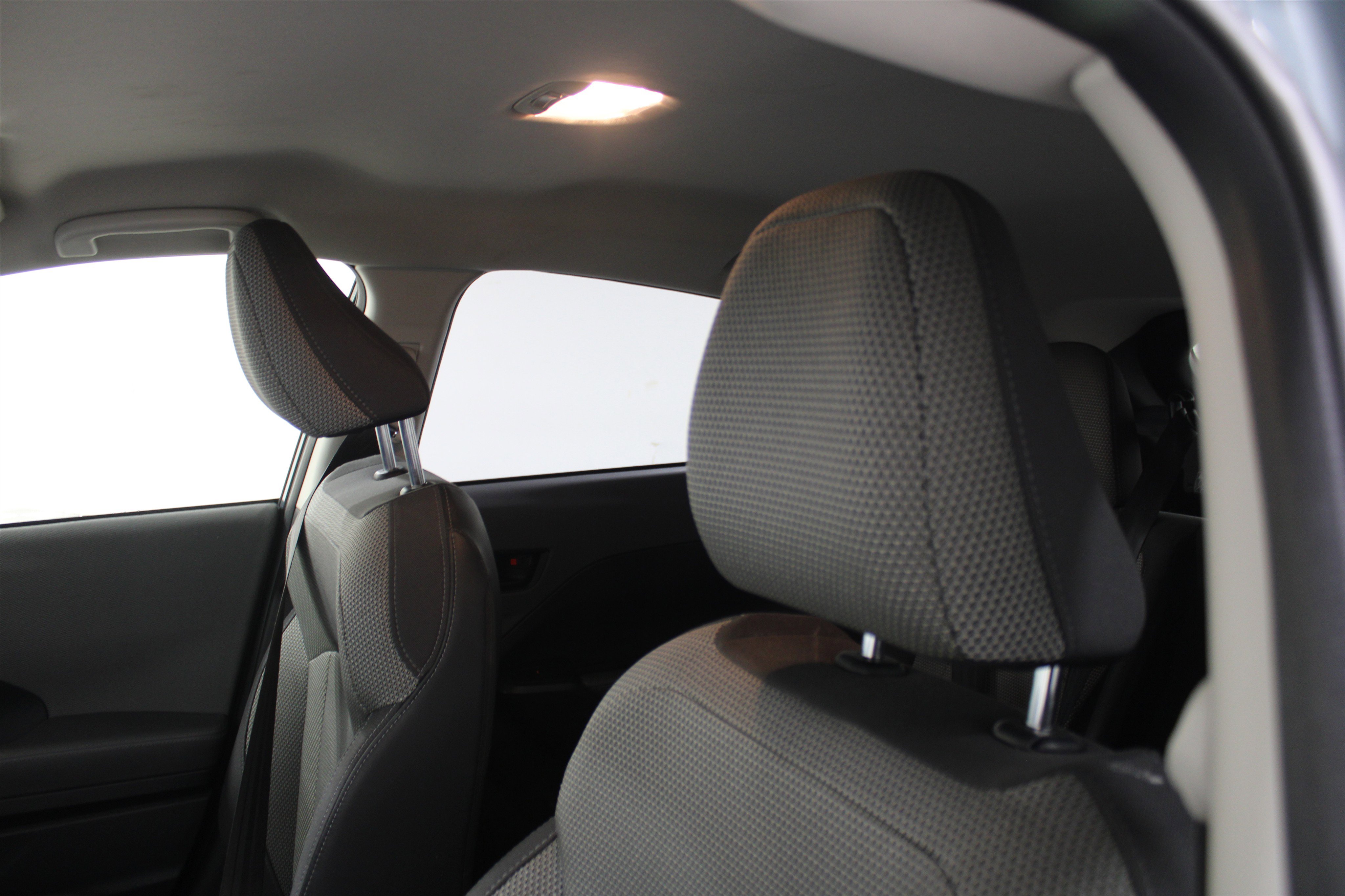 Used 2024 Subaru Crosstrek 2.0i Premium image 5