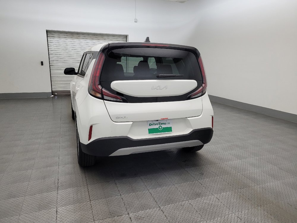 Used 2025 Kia Soul LX image 6