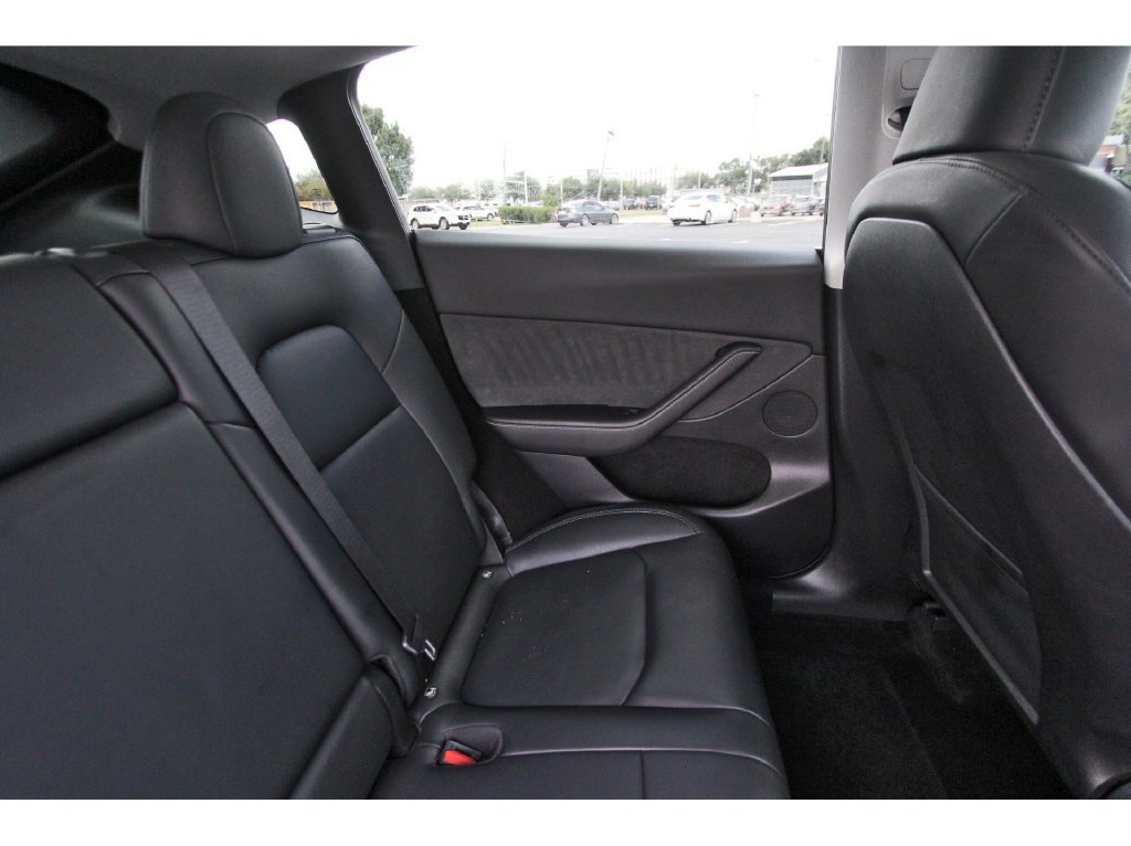 Used 2023 Tesla Model Y Long Range AWD/4WD image 14