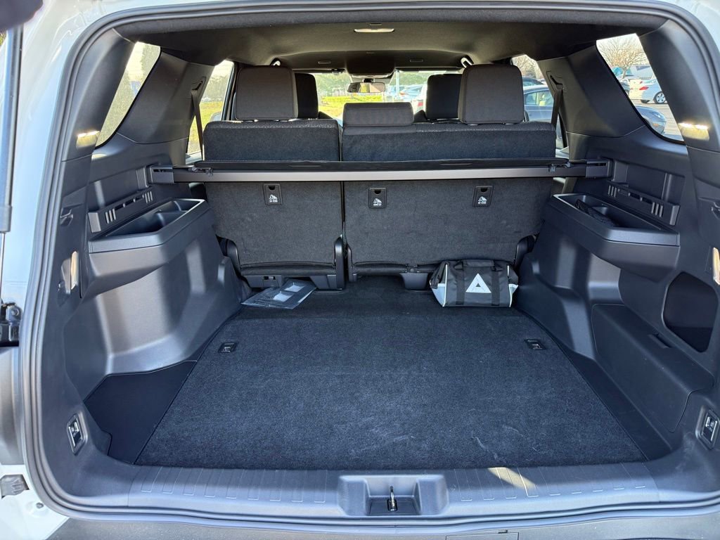 Certified 2025 Toyota 4Runner SR5 image 37