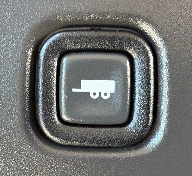 Used 2024 Chevrolet Express 3500 LS w/ Chrome Appearance Package RWD image 32