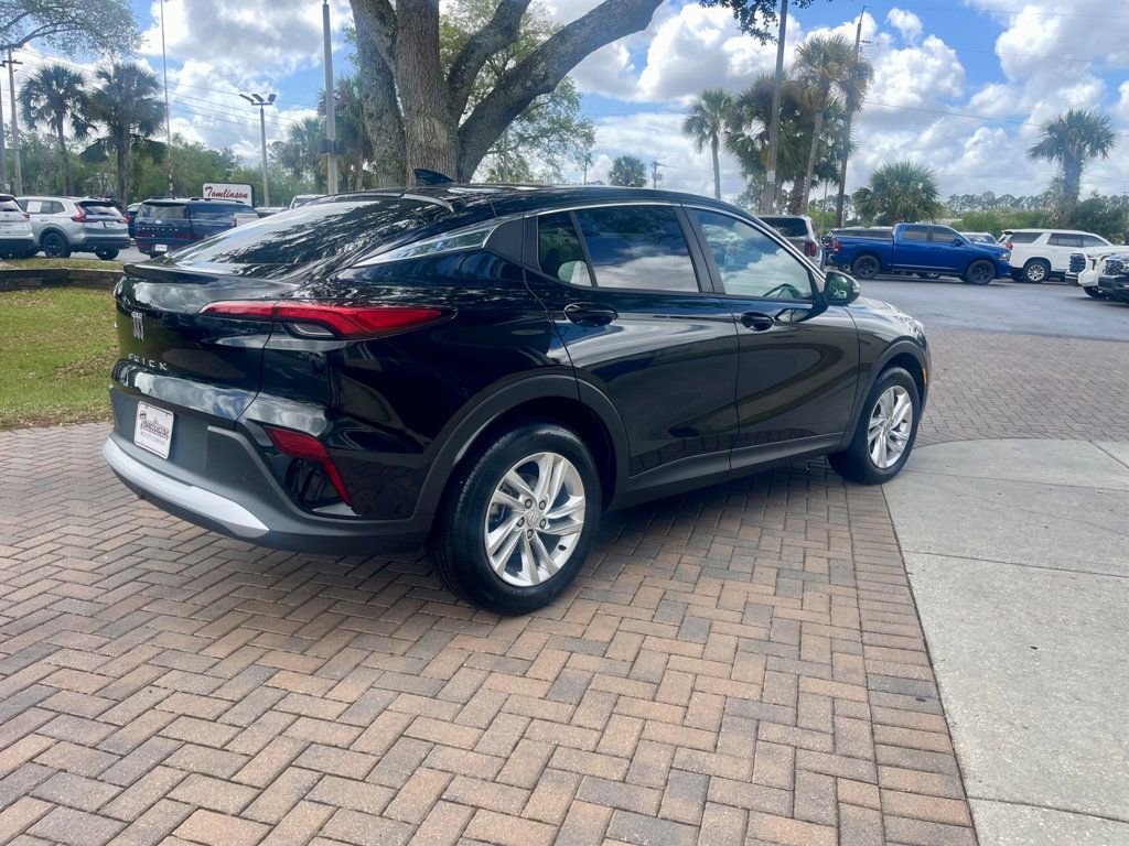 Used 2025 Buick Envista Preferred image 6