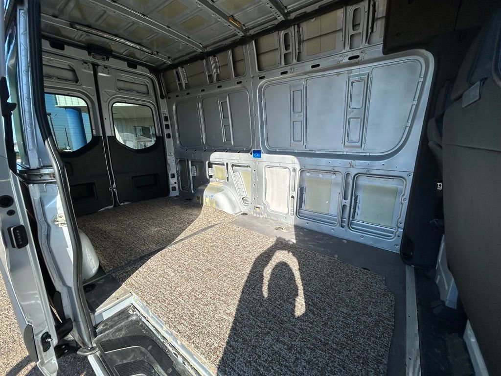 Used 2021 Mercedes-Benz Sprinter 144 Cargo image 18
