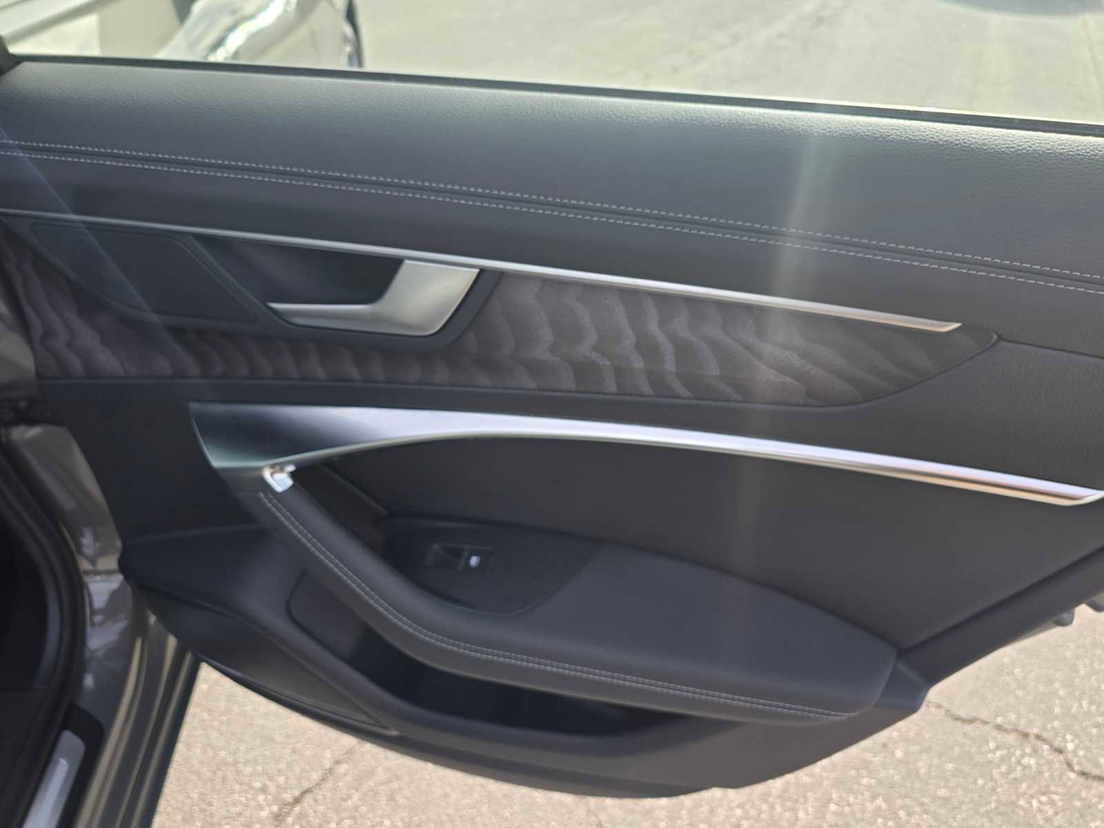 Used 2024 Audi A6 Premium Plus w/ Premium Plus Package image 13