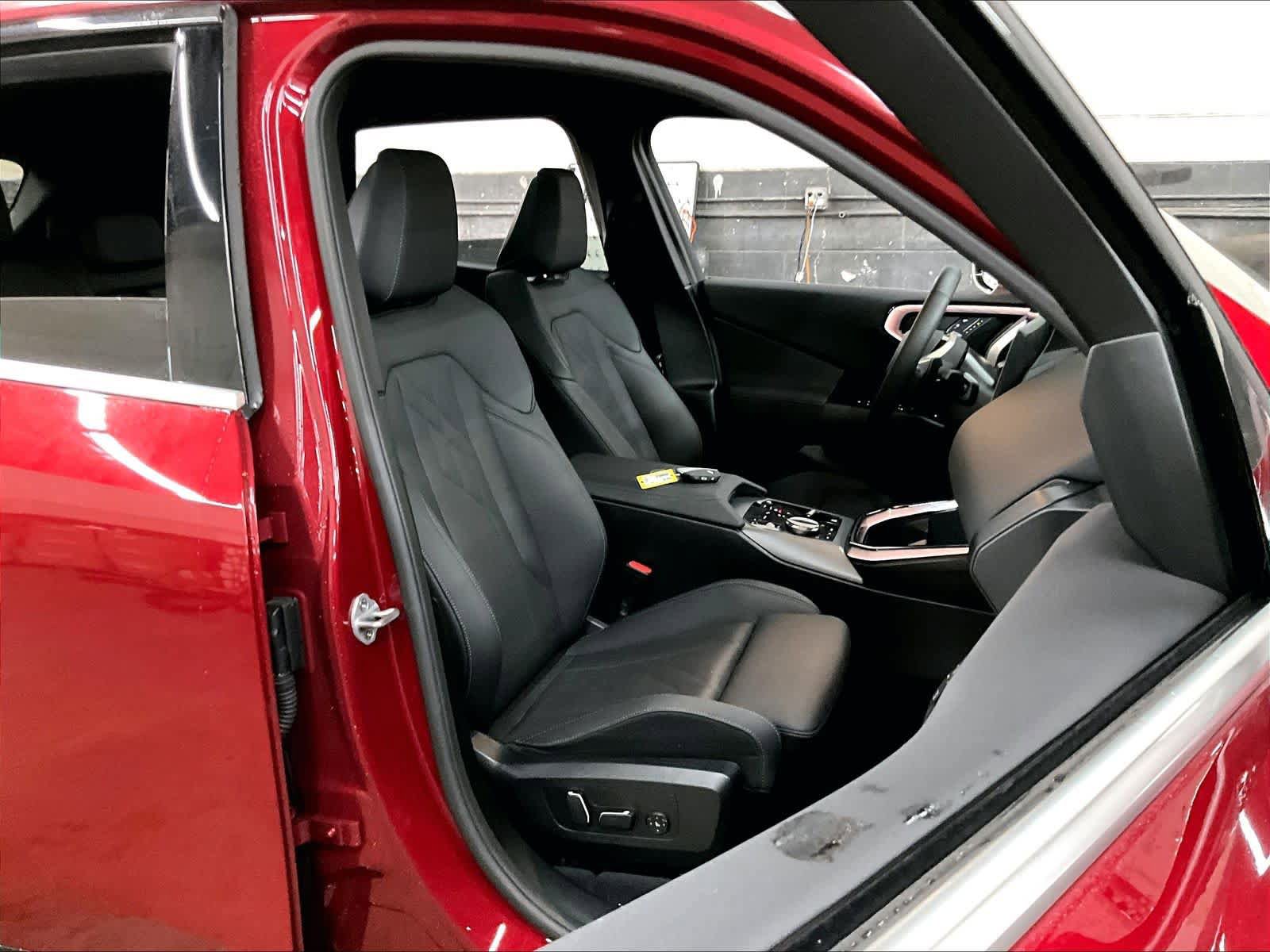 Certified 2025 BMW X3 xDrive30i w/ Convenience Package image 9