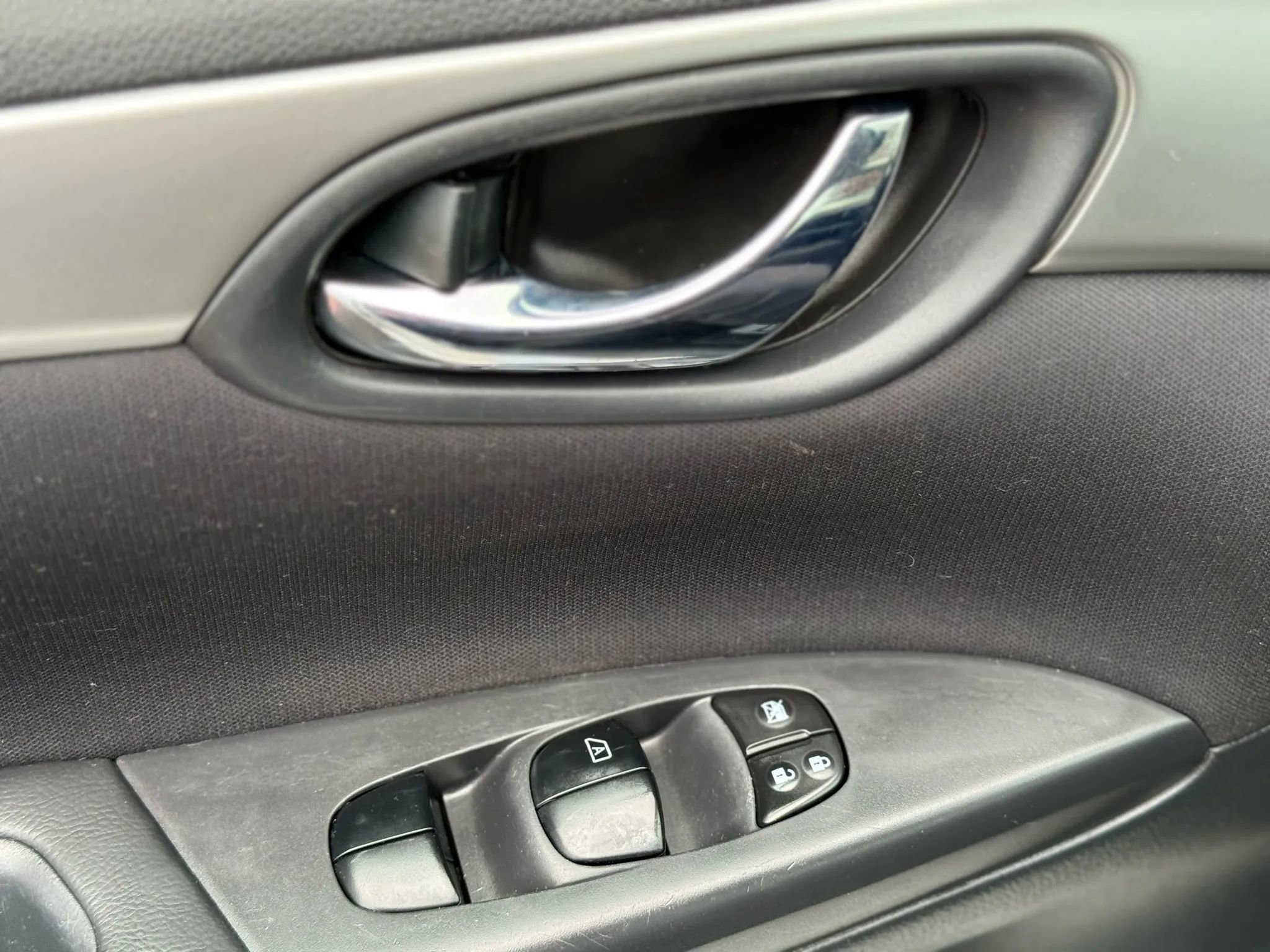 Used 2018 Nissan Sentra S image 20