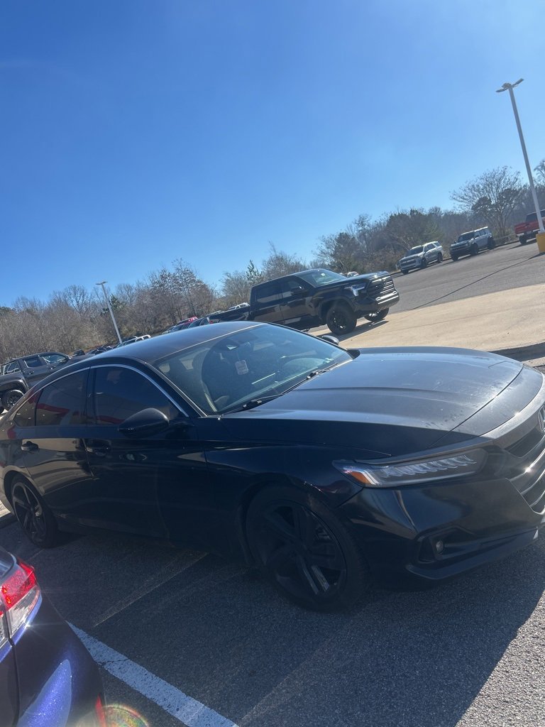 Used 2022 Honda Accord Sport image 4