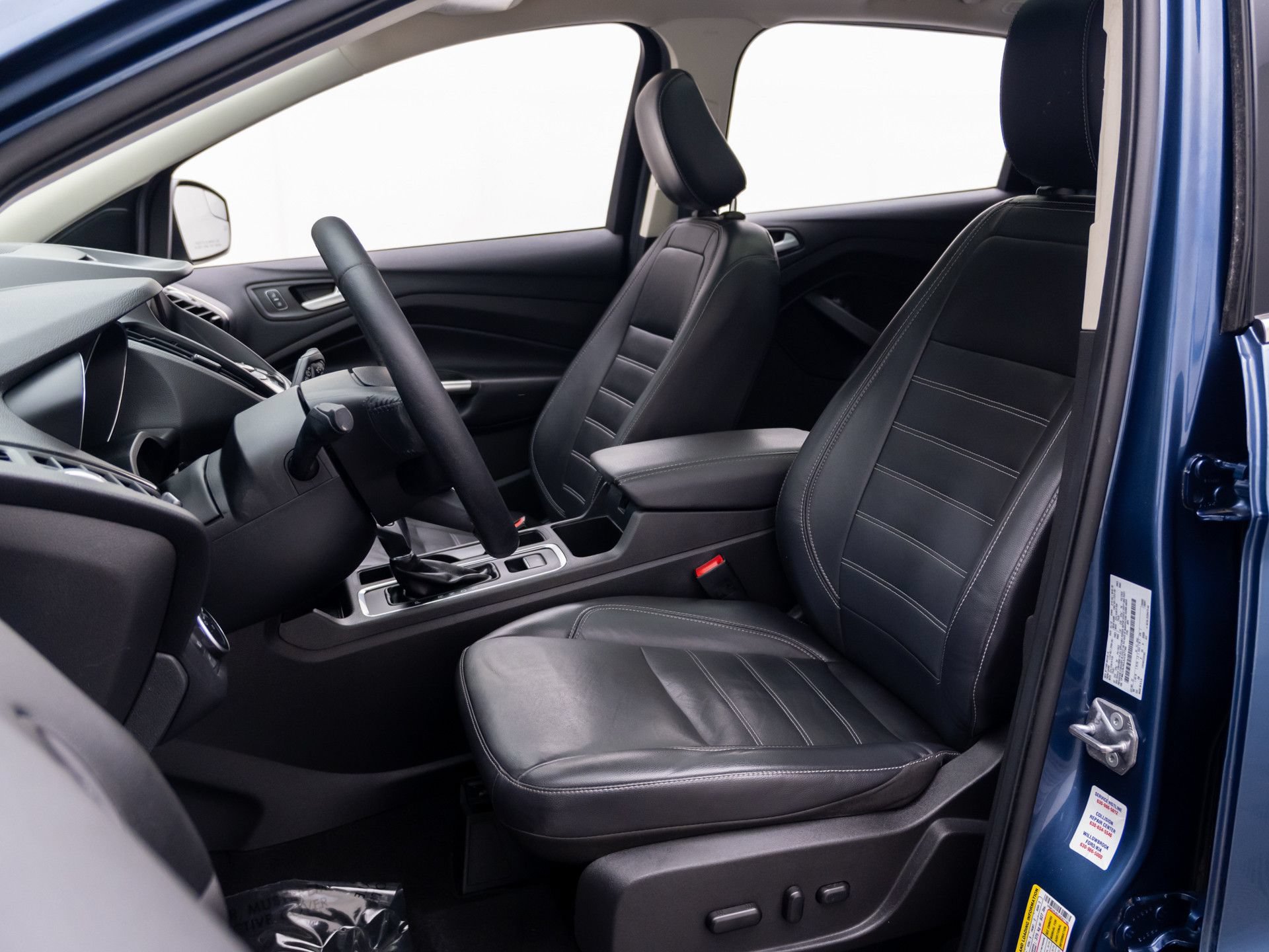 Used 2018 Ford Escape Titanium AWD/4WD image 16